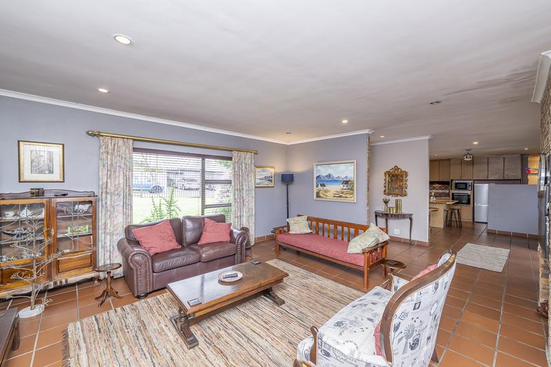 4 Bedroom Property for Sale in Chrismar Western Cape
